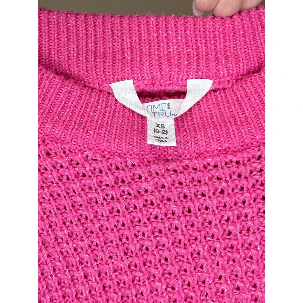 Time and Tru Pink Waffle Knit Crew Neck Sweater‎ Womens XS Magenta Pullover